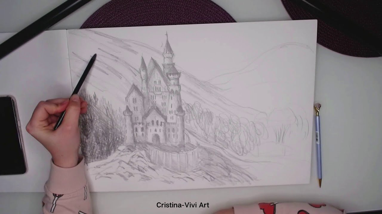 Desen in creion cu un castel medieval in padure | Pencil drawing of a castle in the forest