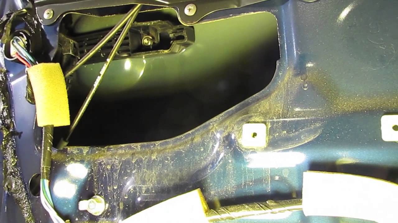 Vibe or Matrix Door Lock and Handle Repair