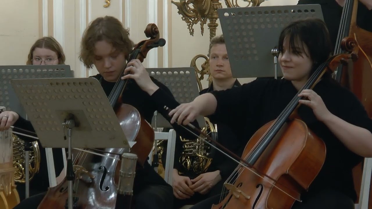 Joseph Haydn – Symphony No.13 in D major, Hob.I:13 (1763)