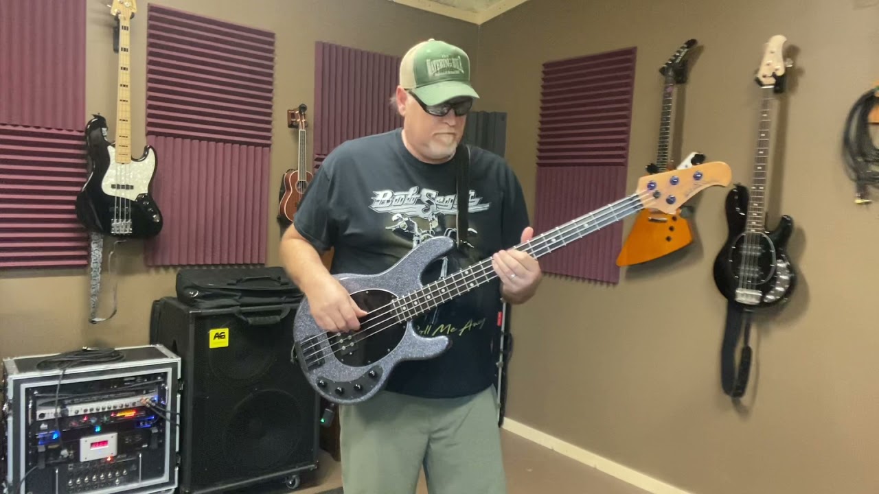 Red House Bass cover . I do not own any rights to this music .