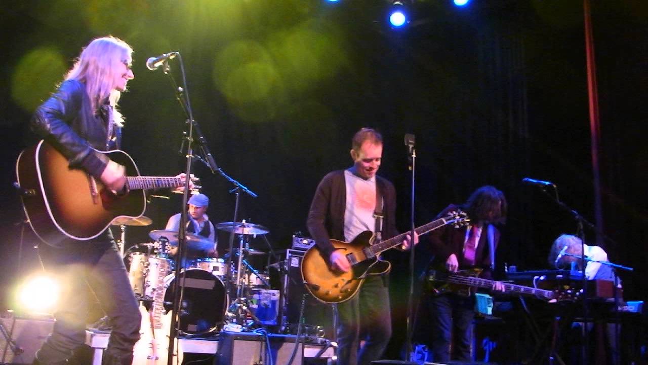 Aimee Mann 'Honesty Is No Excuse' [HD] live Gloria Cologne 2013
