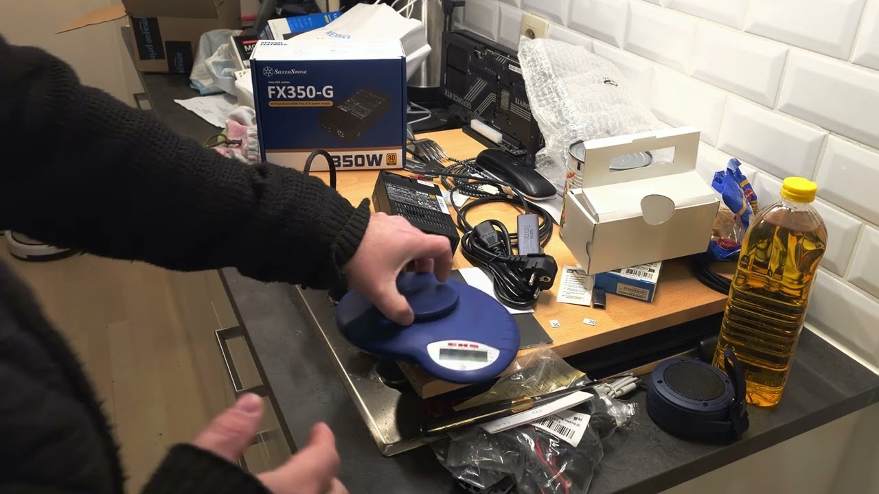 Распаковка SilverStone FX350-G