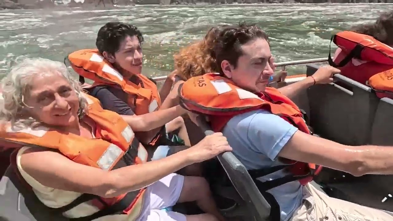 Iguazu falls boat trip