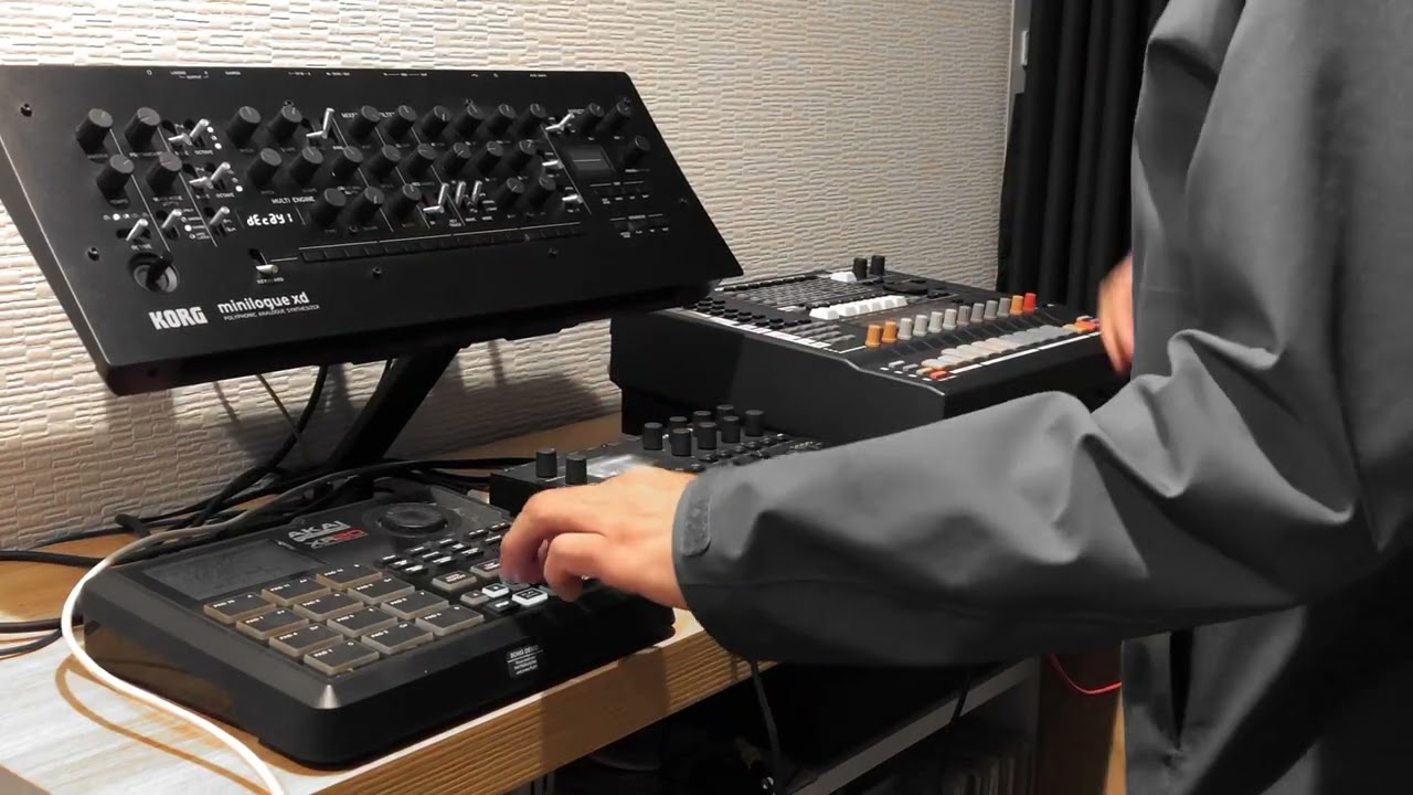 Synth Diaries. Yamaha SU700