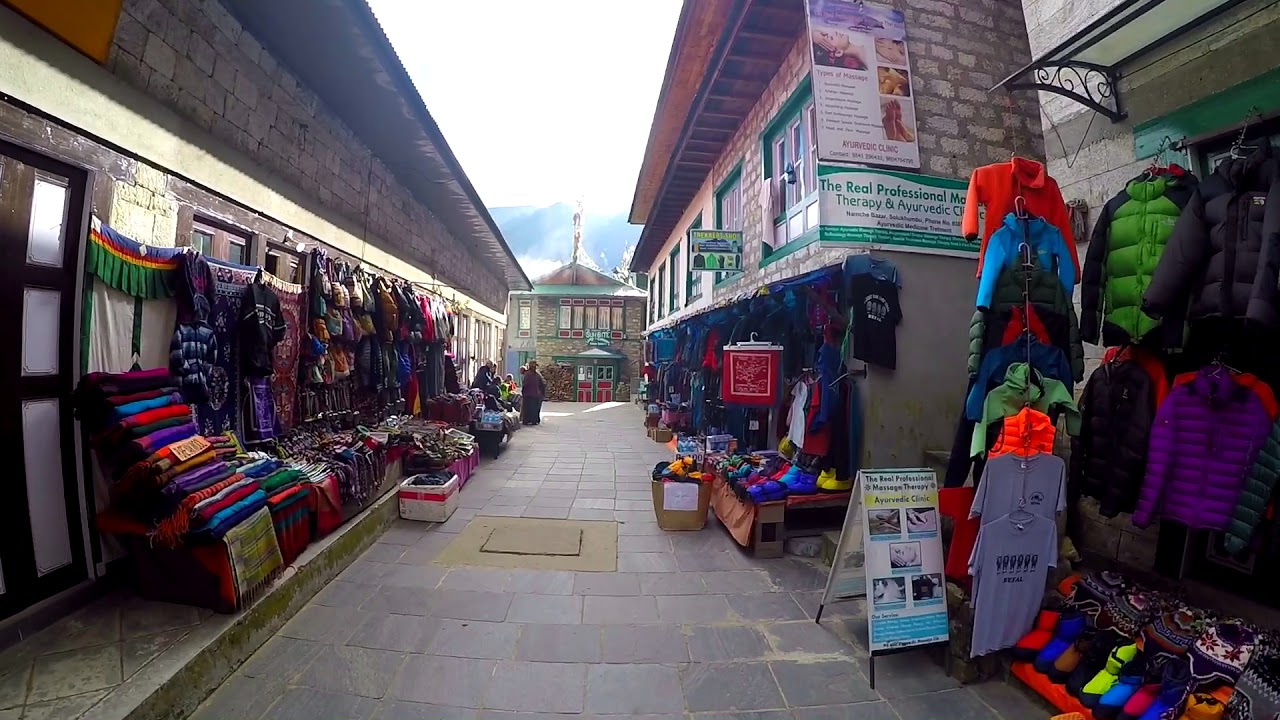 Walkthrough Namche Bazaar, Nepal: Gimbal smooth footage with ambient sounds