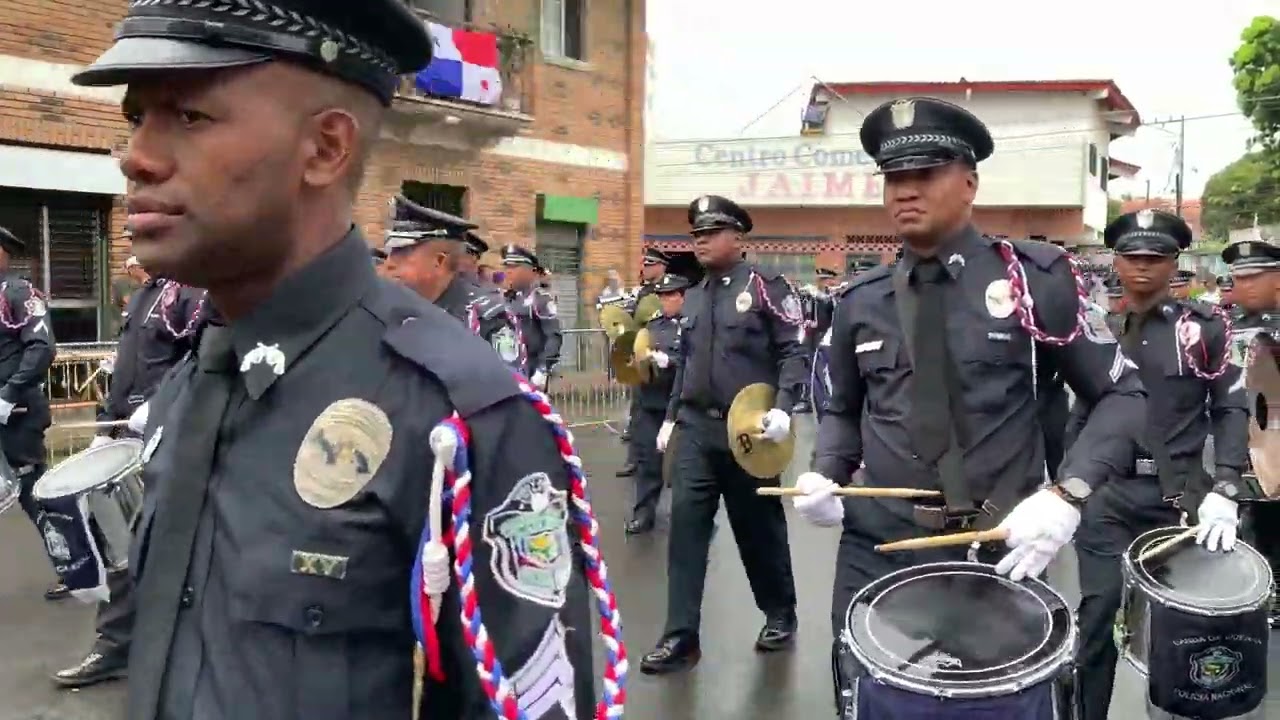 POLICÍA NACIONAL DE PANAMÁ EN EL DESFILE DEL 6 DE NOVIEMBRE EN PENONOMÉ