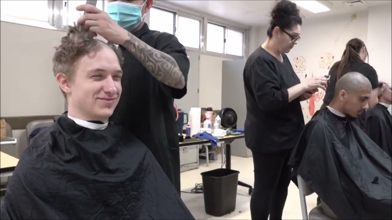 Friends don't let friends have hair/ Group edition 2023