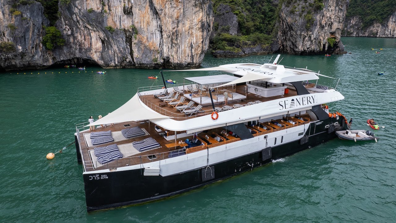 Seanery - Luxury Boat to James bond islands with lunch and sunset dinner