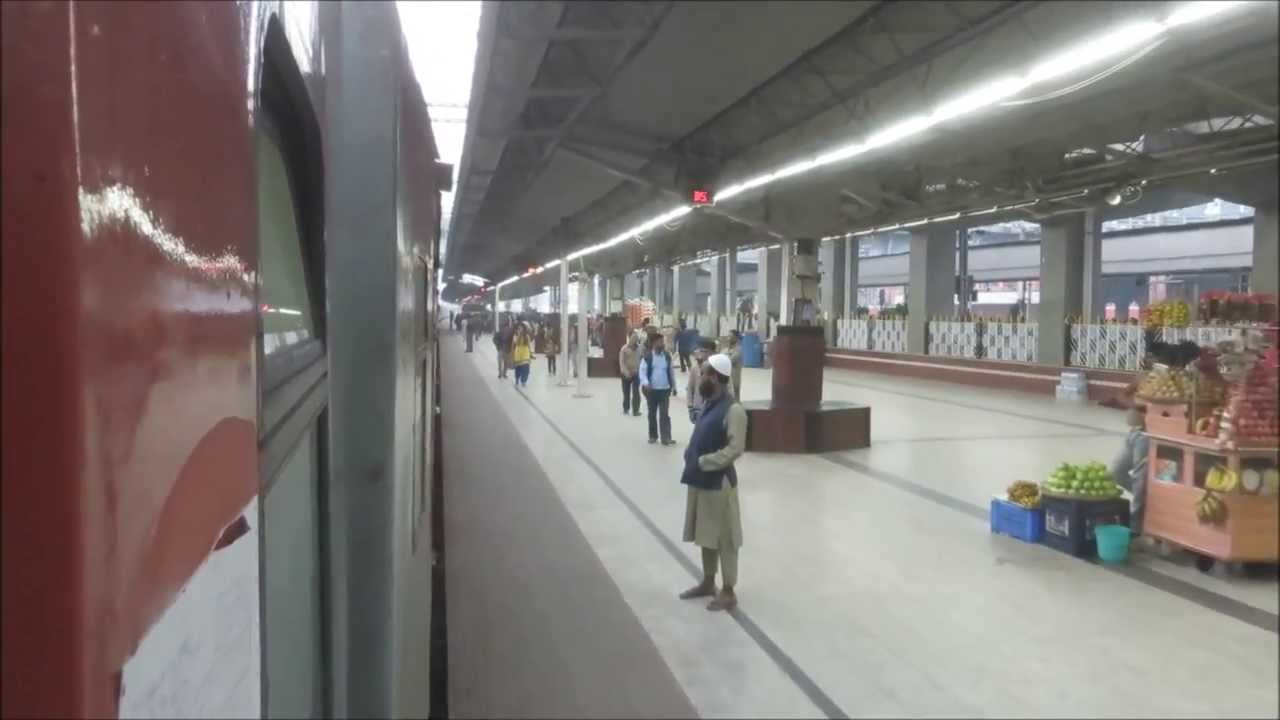 Howrah Rajdhani Express: Howrah Departure and Acceleration