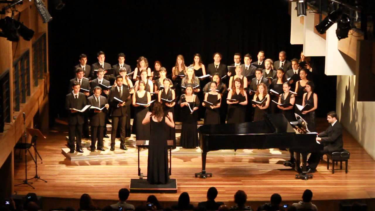 Choir singing Jesus Bleibet Meine Freude (J. S. Bach) [CORAL UTFPR]