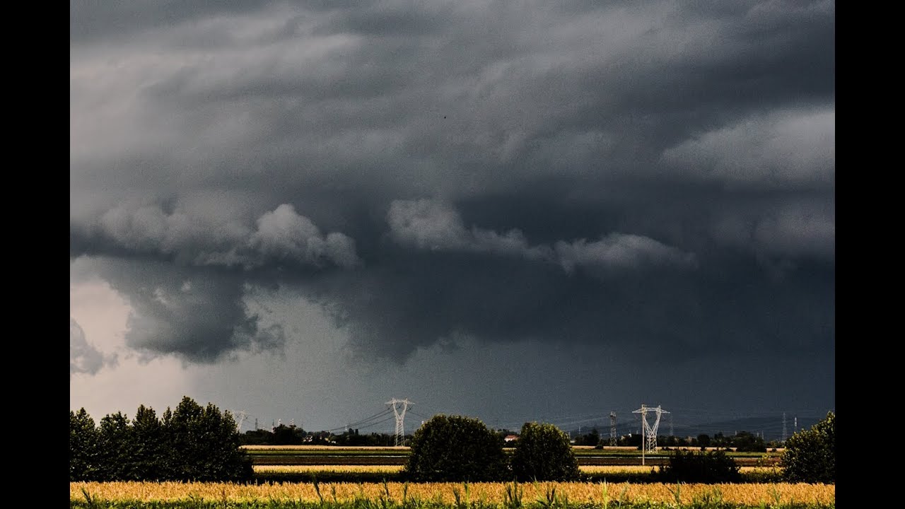 Funnel clouds 29 agosto SP38 Porcilana/Caldiero - Colognola (2x)