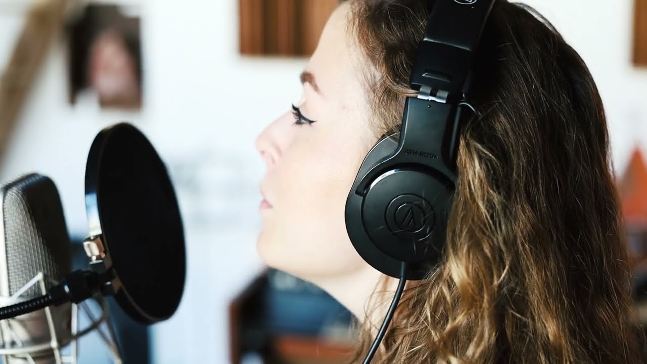 John Smith & Katherine Priddy - Talk to Me of Mendocino (official video)