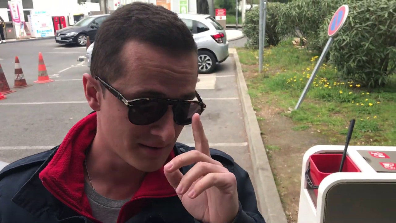 TUTOGRAPHE : COMMENT QU'ON FAIT POUR GONFLER SES PNEUS ?!?!