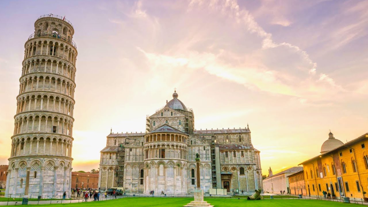 Discover the Leaning Tower of Pisa | Italy’s Legendary mistake