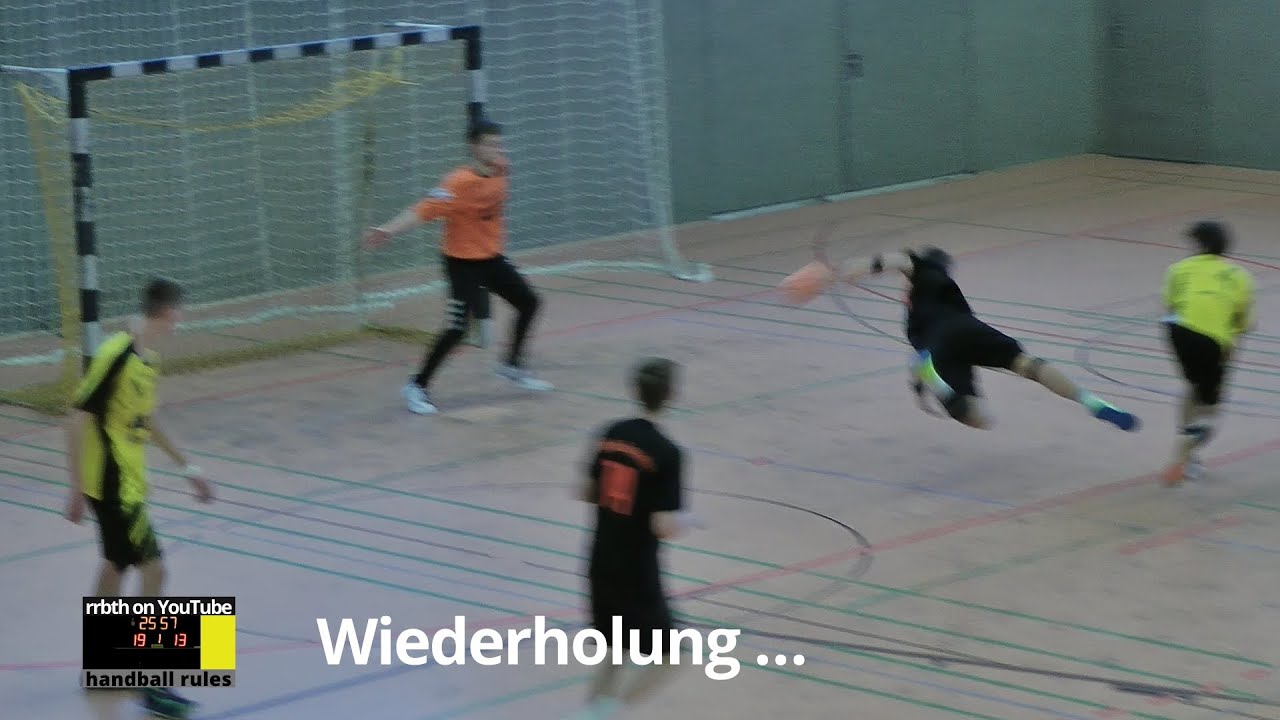 Handballregeln: Hinausstellung, aber Rückhandwurf-Tor leider abgepfiffen