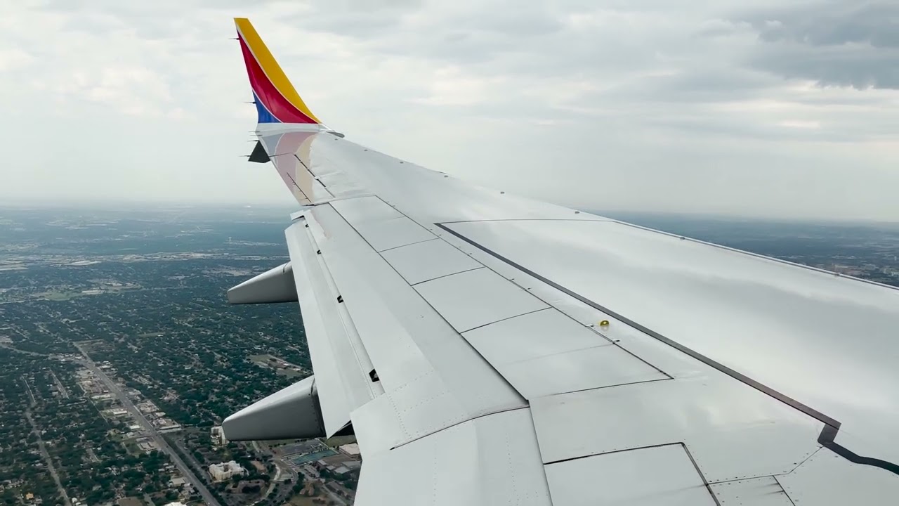 Southwest Airlines Boeing 737-8 MAX [N8766T] Avoiding Storm Landing San Antonio SAT