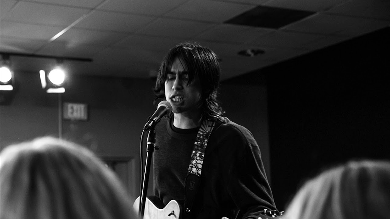 alex g - kong