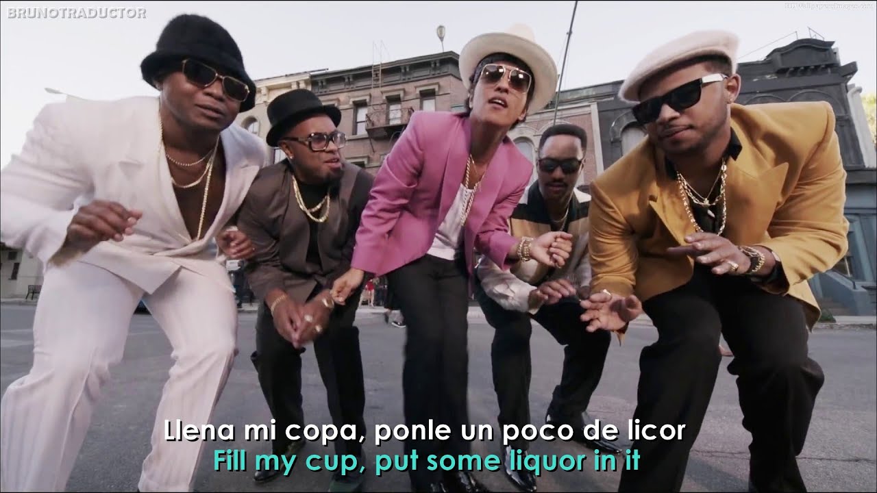 Mark Ronson - Uptown Funk ft. Bruno Mars // Lyrics + Espa&ntilde;ol // Video Oficial