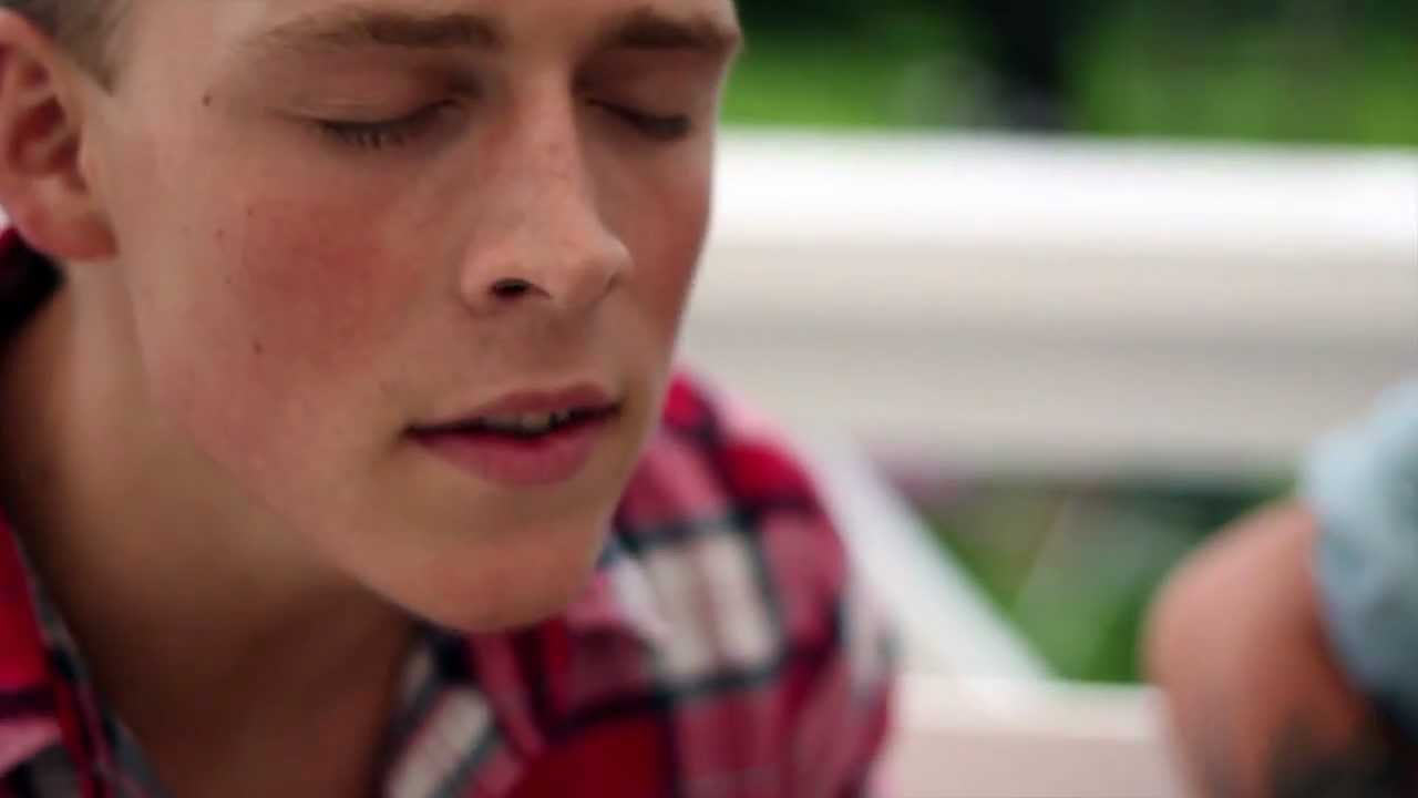 Christopher - Call Your Girlfriend (Robyn cover)