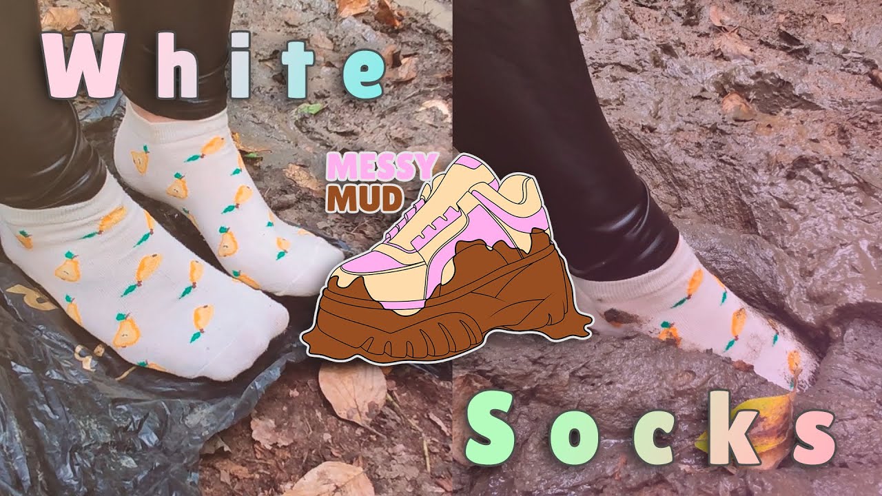 [ 48% ]▫️Girl in Mud White Socks With Pear
