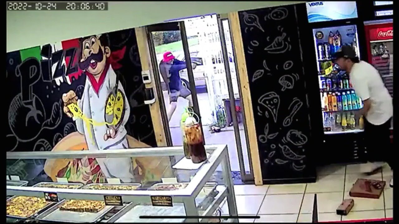 Adolescente en estado grave tras balacera en pizzería