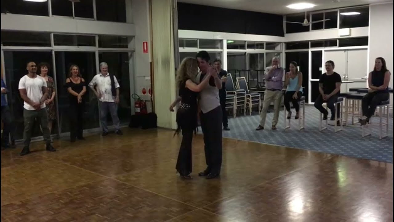 Tango Embrace Margarita y Gaucho Guy Sinfonia De Arrabal Edgardo Donato