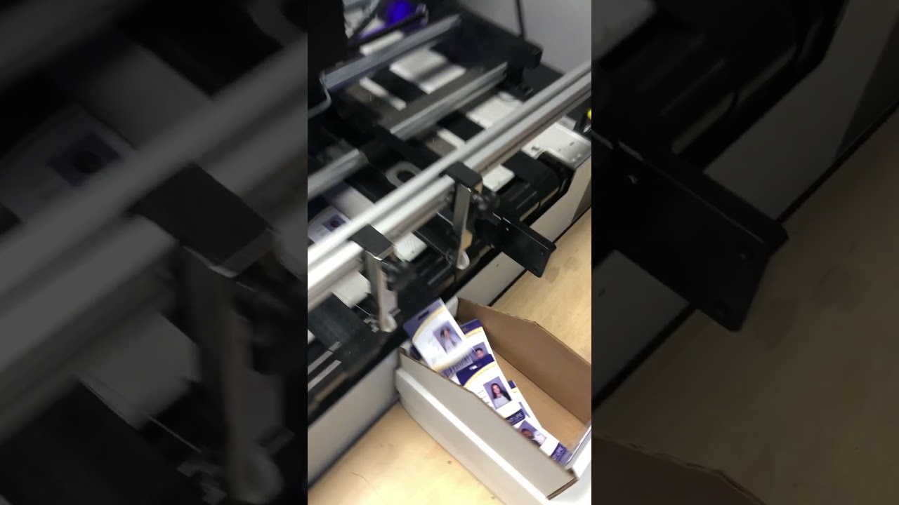 Buskro Inkjet CMYK Printing ID Cards with UV Curable Ink