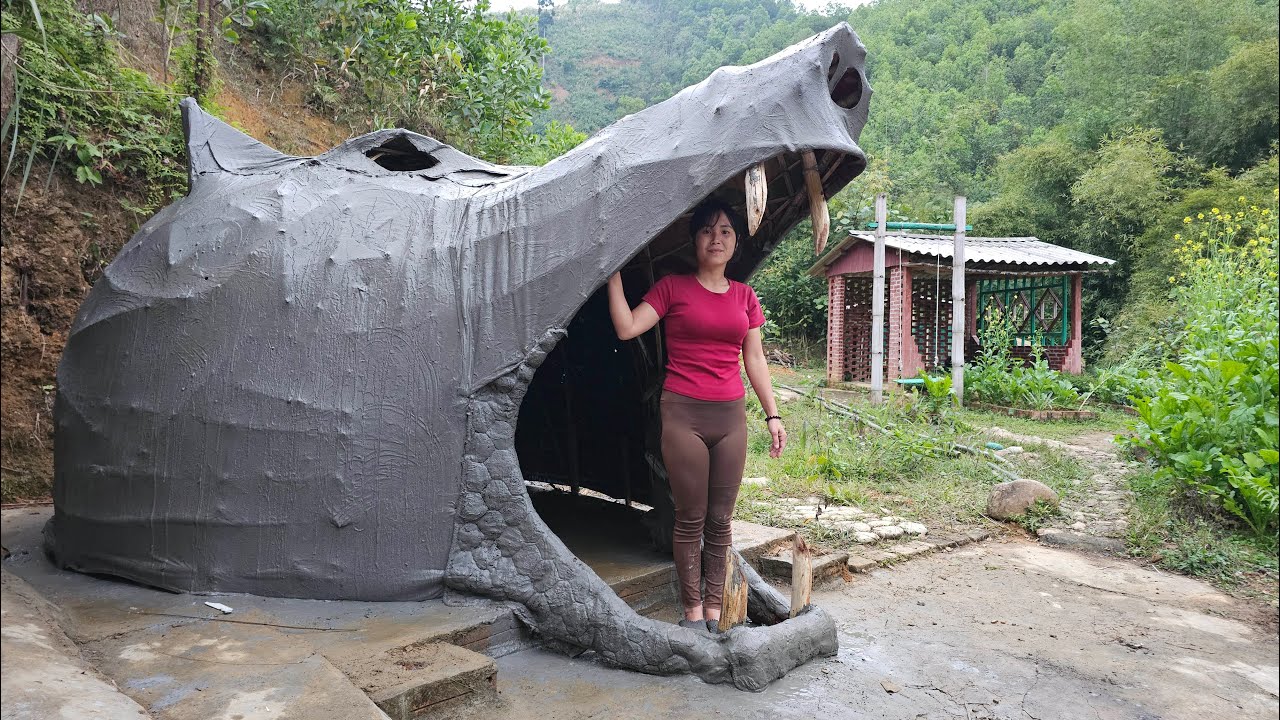 Build a bear-shaped shelter - Simple life in a shelter tent
