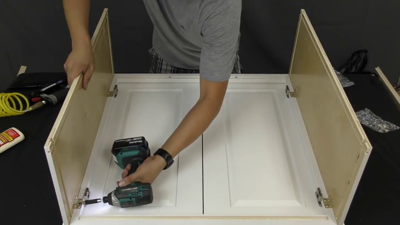 WALL CABINET W30 ASSEMBLY