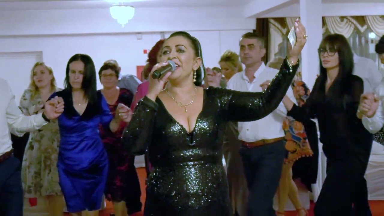 Formatia Costel si Cristina Strinu  - Cele mai tari sarbe si hore