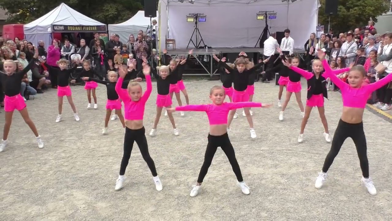 PROFI AEROBIC TEAM MB - vystoupení na posvícení 14. října 2023