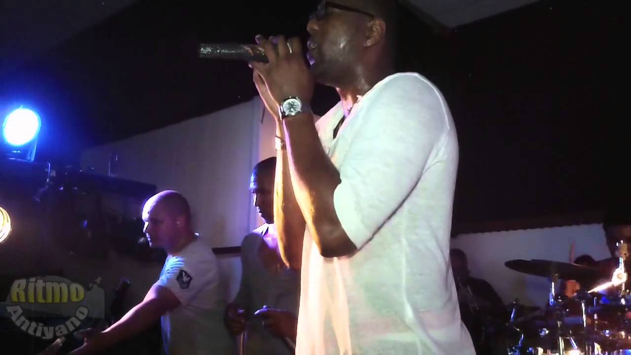 Q sign Live Mi Lady Dynamo