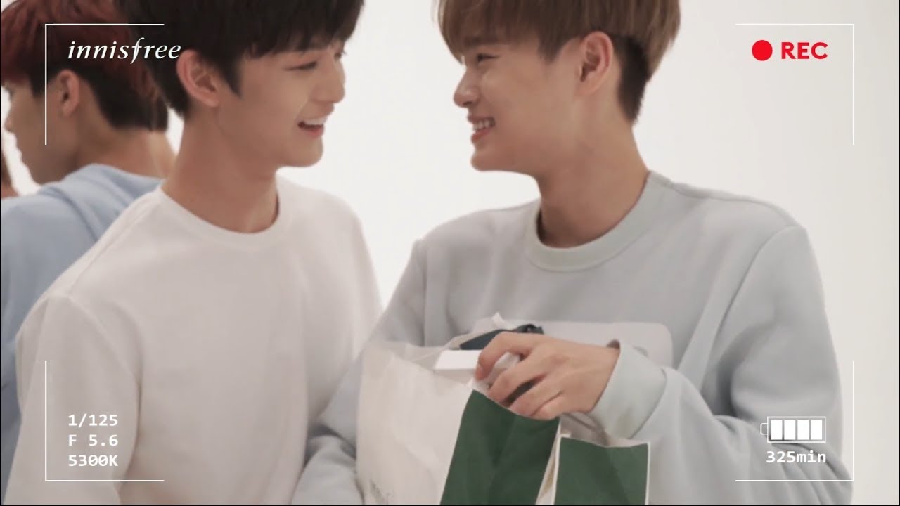 JinHwi 진휘/ DeepHwi 딥휘 (Goodbye Summer)