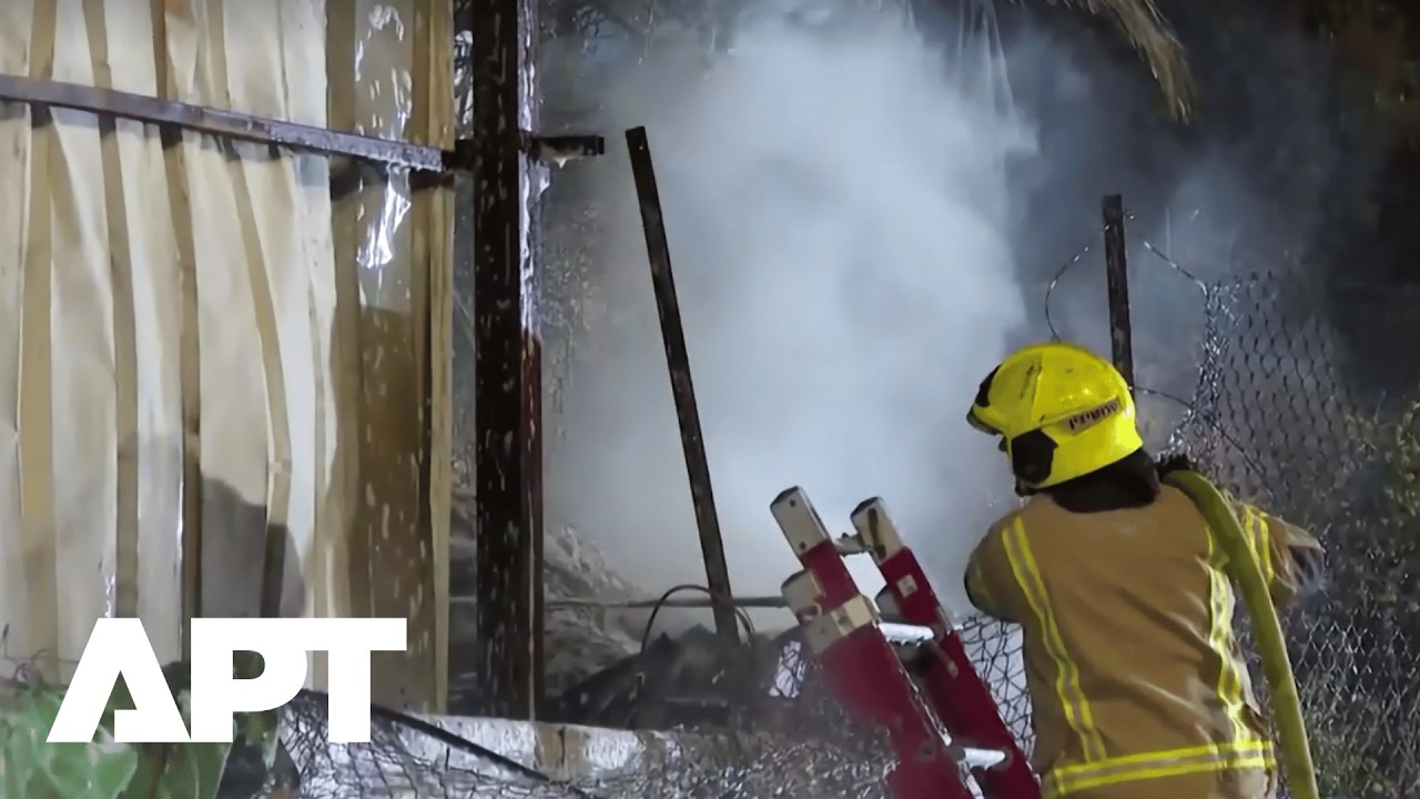 СМОТРИТЕ | В Тель-Авиве слышны перехваченные взрывы после попадания иранской ракеты в район Бейт-...