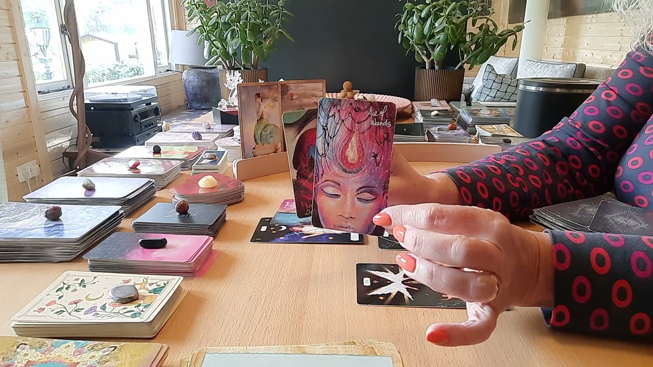🐲🌷Dagboodschap 8 mei 2025✨Plotselinge communicatie, voortgang🍀vooruitgang in deze connectie!🌕🐉💫❤️