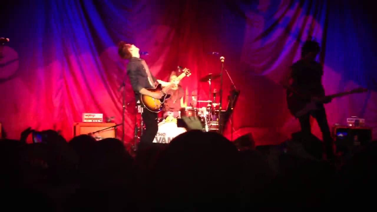 The Vamps live - Teenage Kicks cover