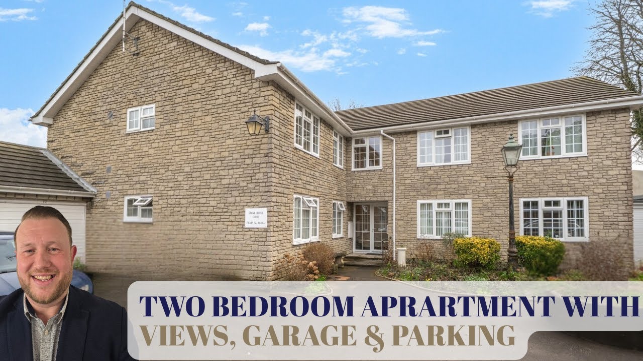 A beautifully presented two DOUBLE BEDROOMS first floor apartment with GARAGE and OFF ROAD PARKING
