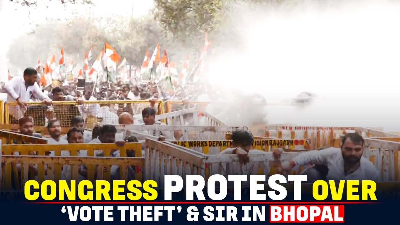 Police use water cannon to disperse Youth Congress workers, protesting over SIR, in Bhopal, MP