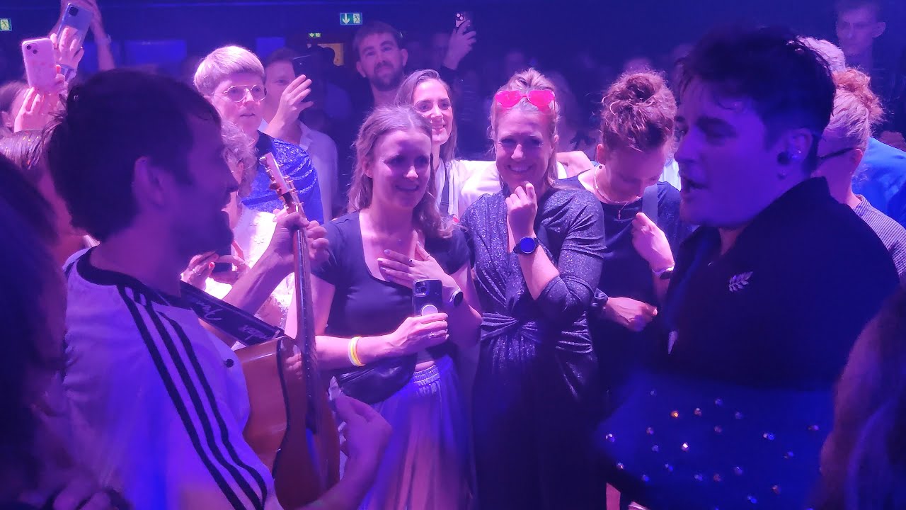 Fyr og Flamme: Dine øjne - Live fra Skråen i Aalborg (September 2024)
