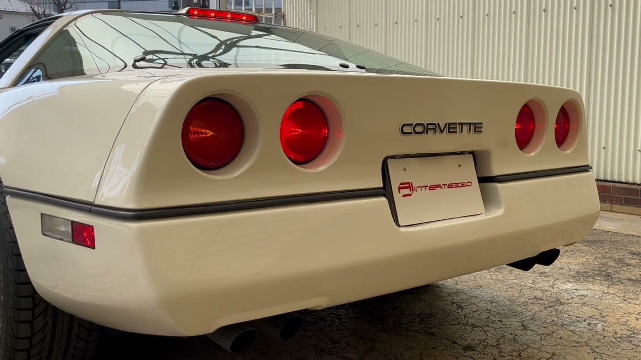 1988年 シボレー Corvette C4 コルベット　9000KM　前期型　USテール　　新車並行