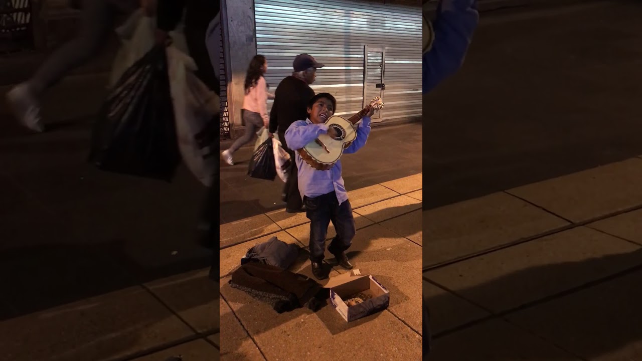 Niño Cantante En CDMX