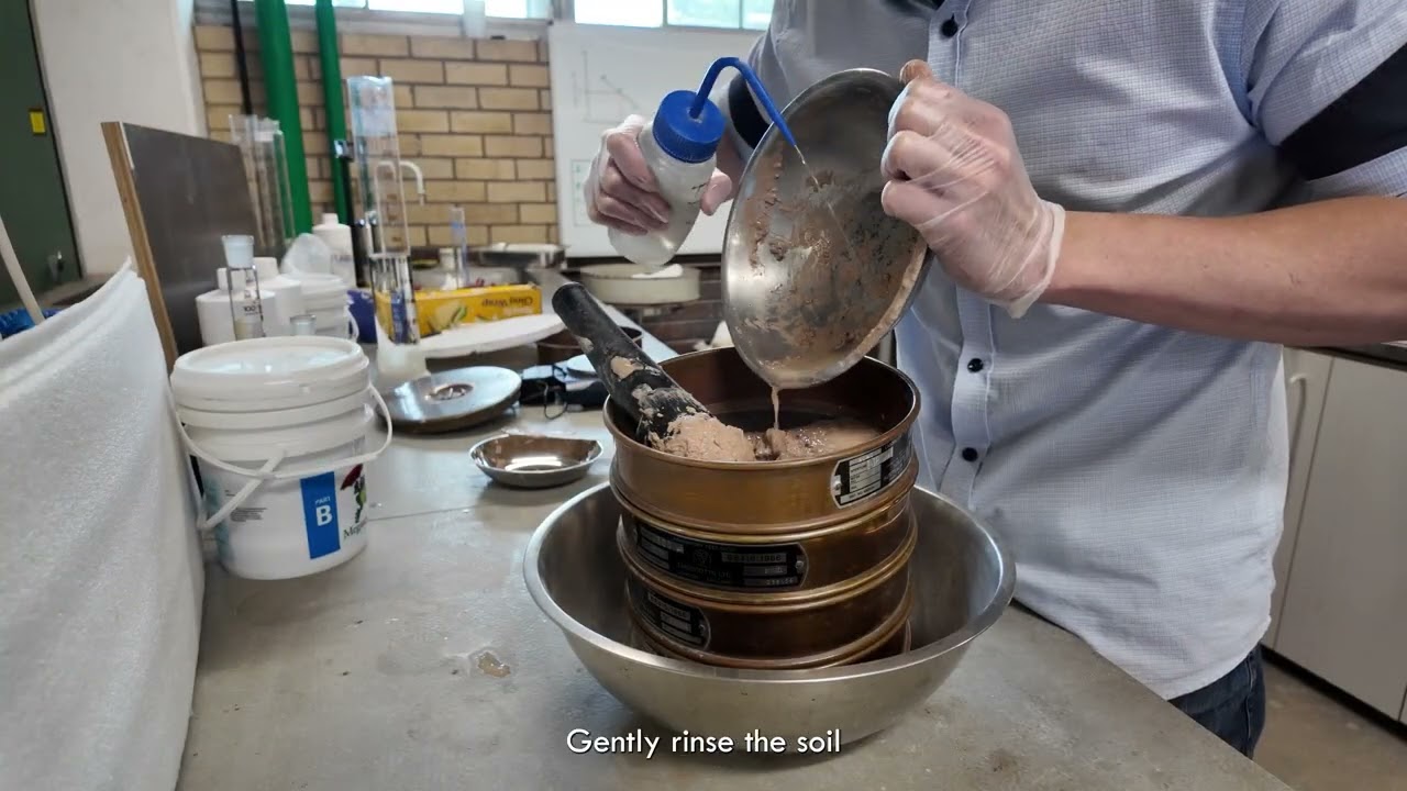 B - V0410 AS 1289 3 6 1 Wet Sieving