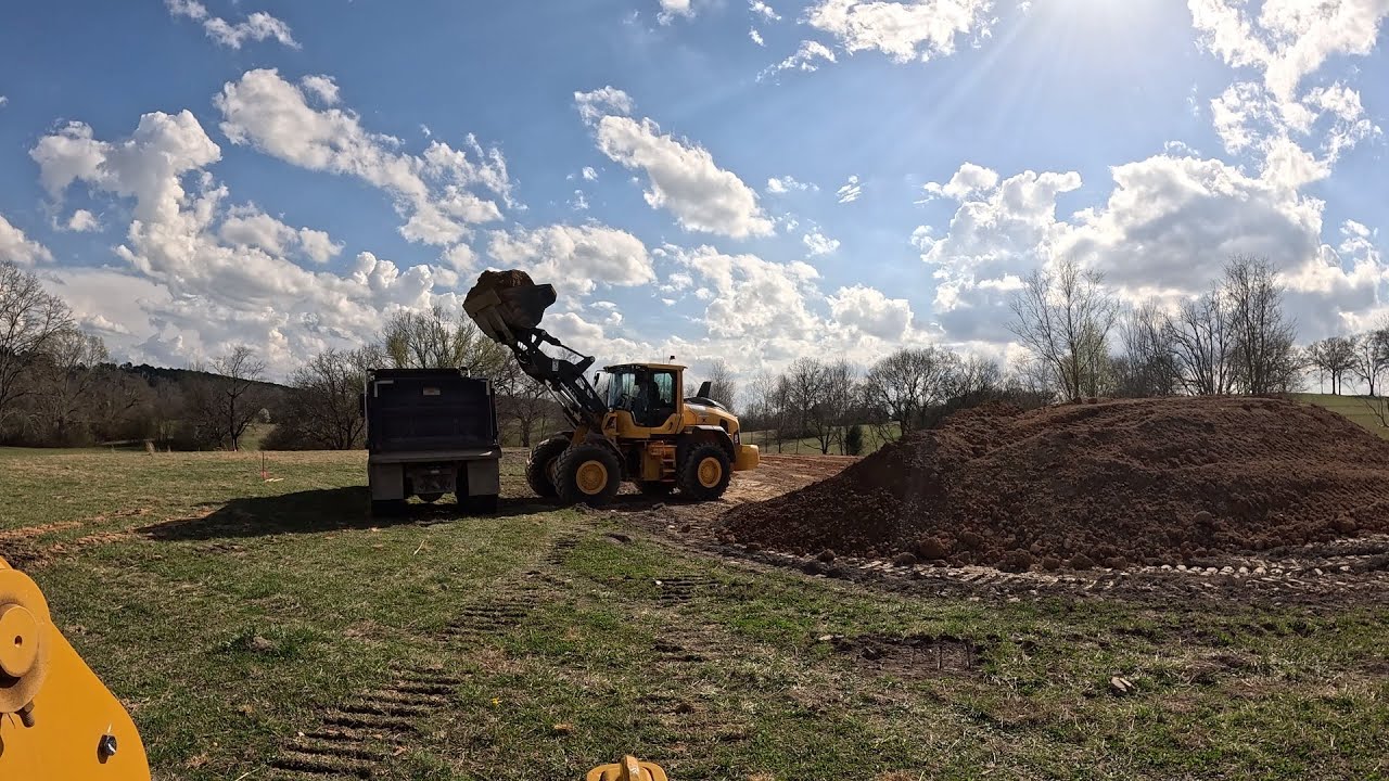 Площадка для строительства нового сарая.