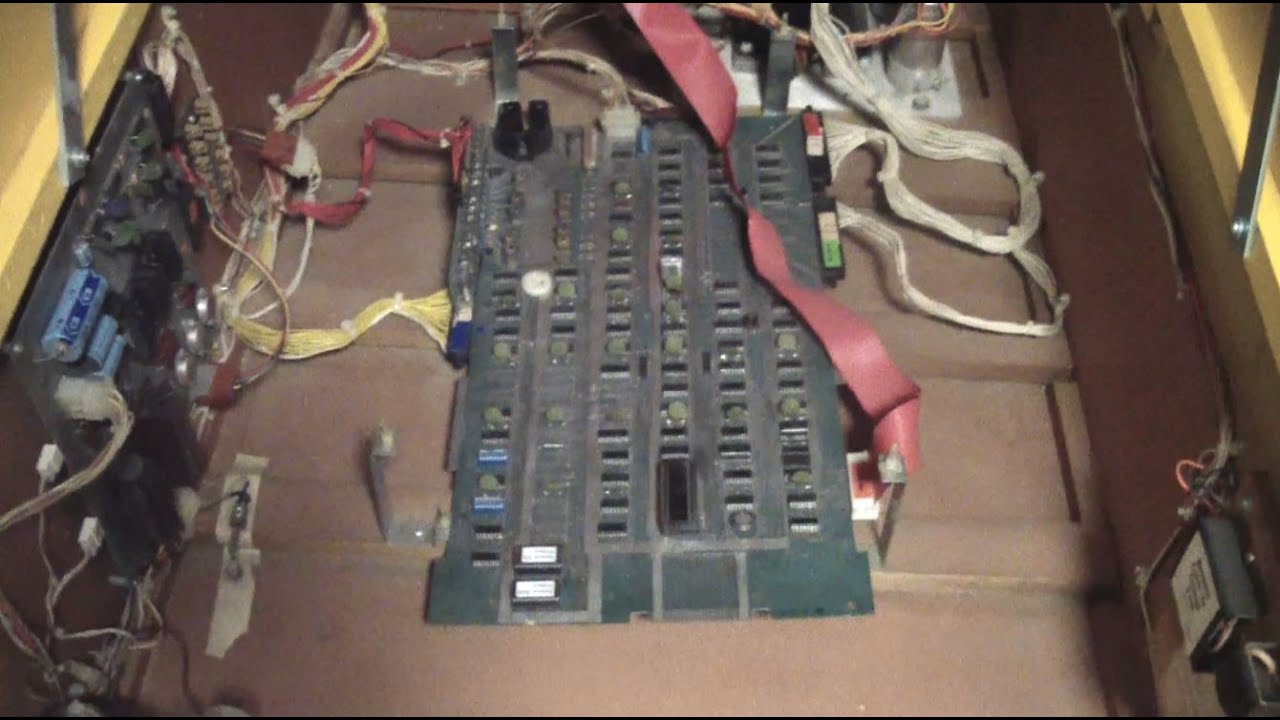 AE#118 Repairing Yet Another Atari Arcade Pinball CPU Board