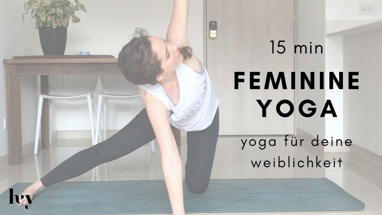 Yoga-Routine um als Frau wieder in die Weiblichkeit zu treten 🧘🏻‍♀️🌺 (Julia Glesti)