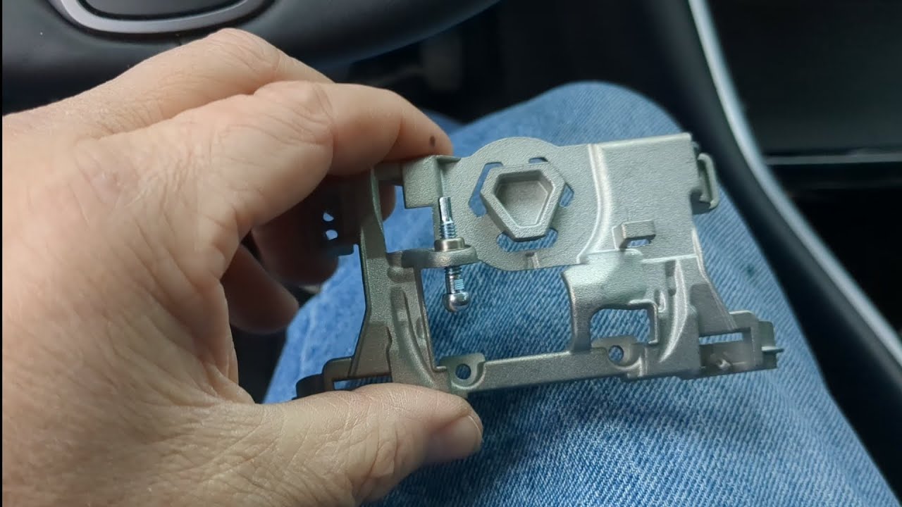 Замена зеркала заднего вида для Tesla Model 3 2020 года.