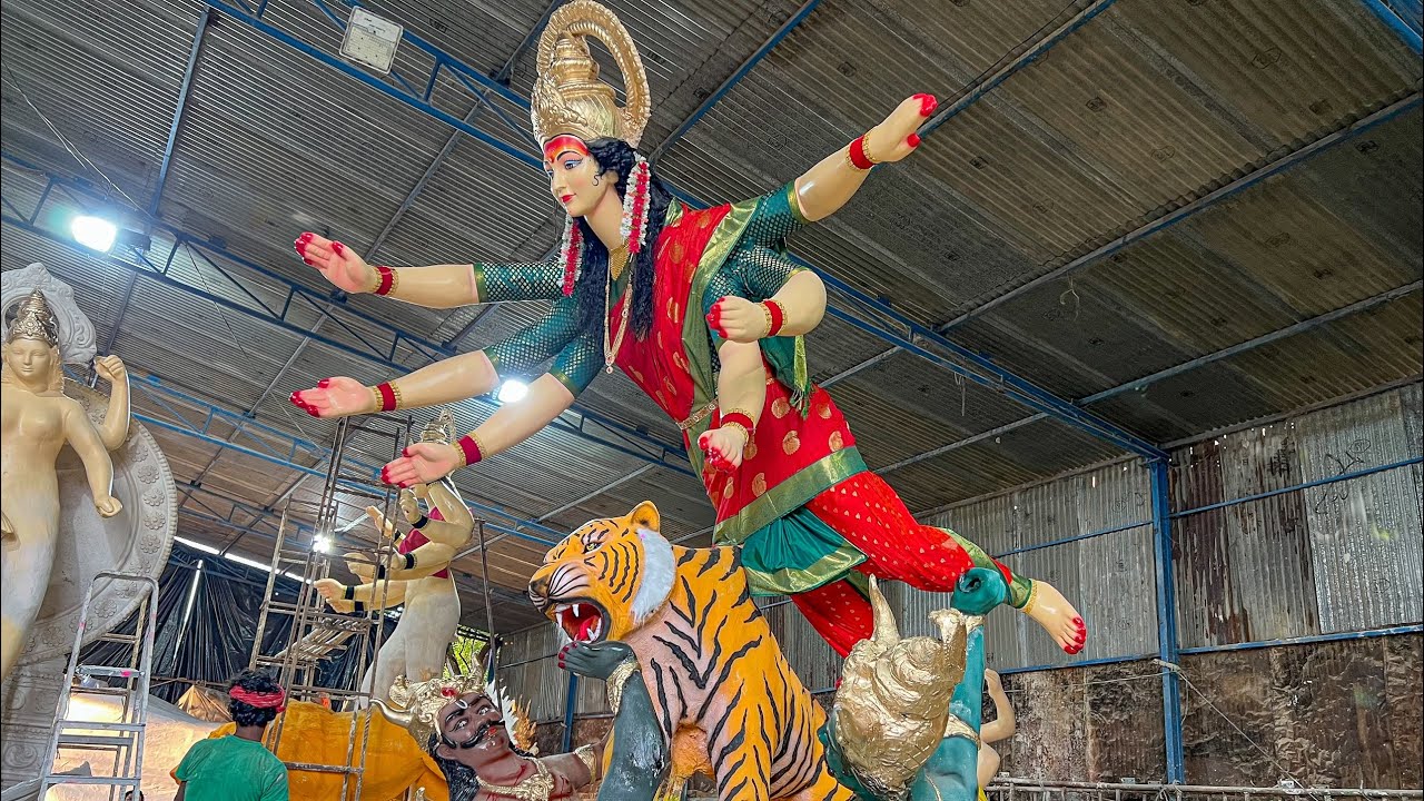 Balanced Durga Mata Idol Aagman 2025 | Big Durga Devi Aagman 2025 | Hyderabad 2025 Durga Devi Entry