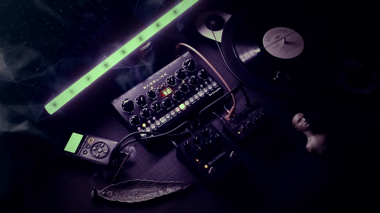 Erica Synths BASSLINE db-01 / Eventide BLACKHOLE / Dark Ambient Soundscape / by GIPNOZER