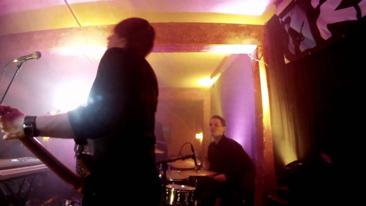 Petty Tyrant - Hey Mob!