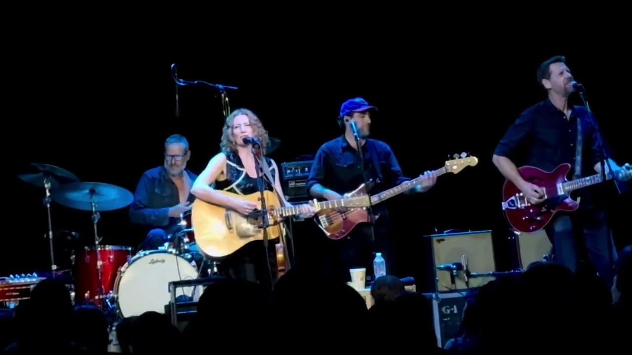 6 O’Clock News Kathleen Edwards @ Bowery Ballroom 9-16-25
